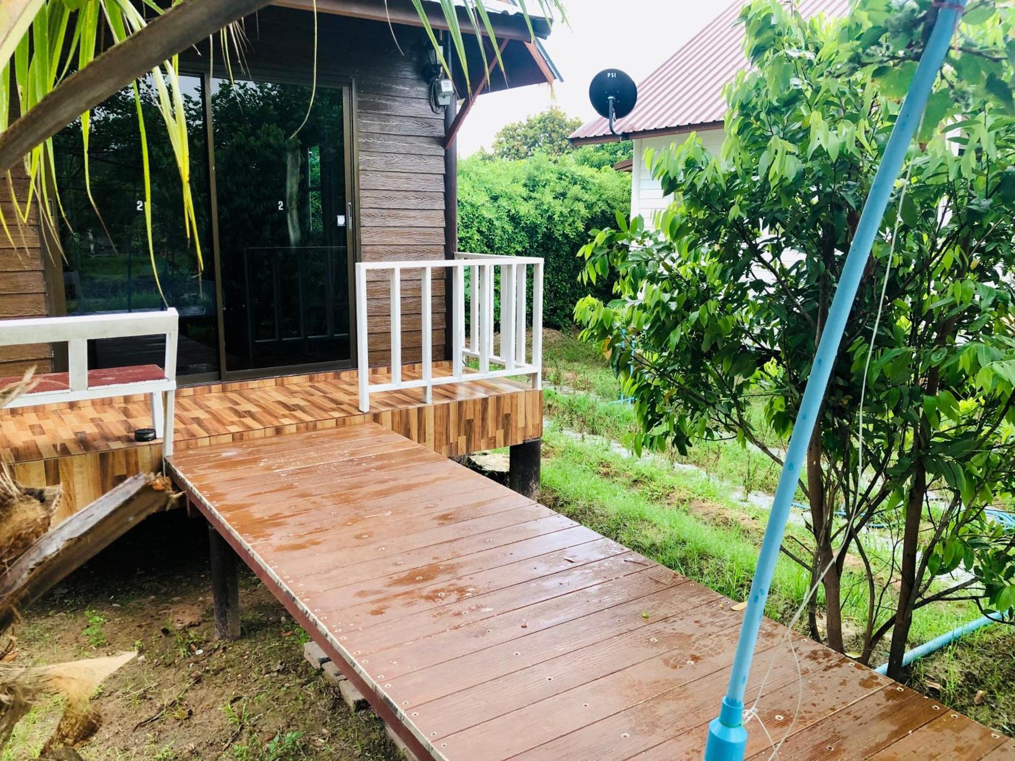 Baan Thung Home Stay Prasat Luaran gambar