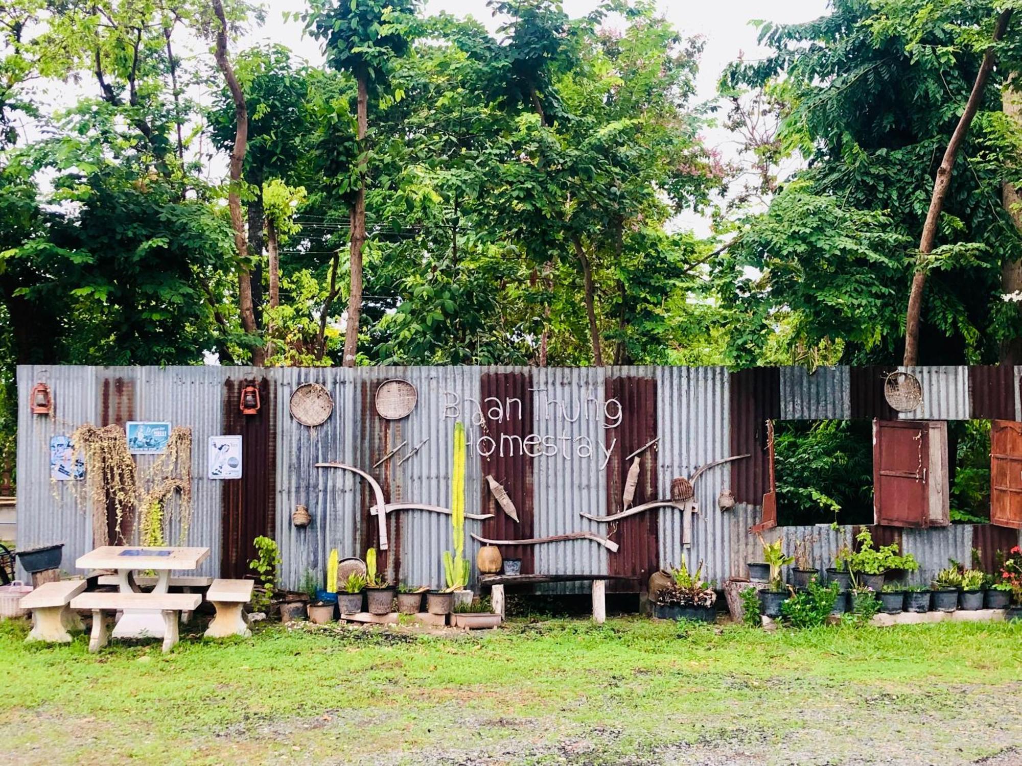 Baan Thung Home Stay Prasat Luaran gambar