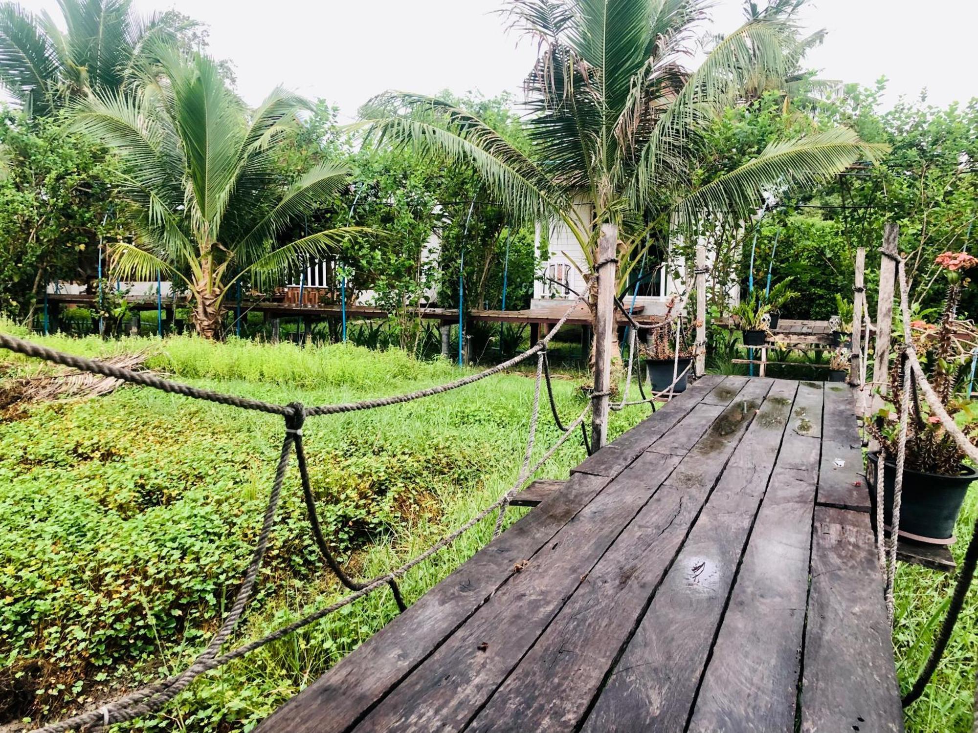 Baan Thung Home Stay Prasat Luaran gambar
