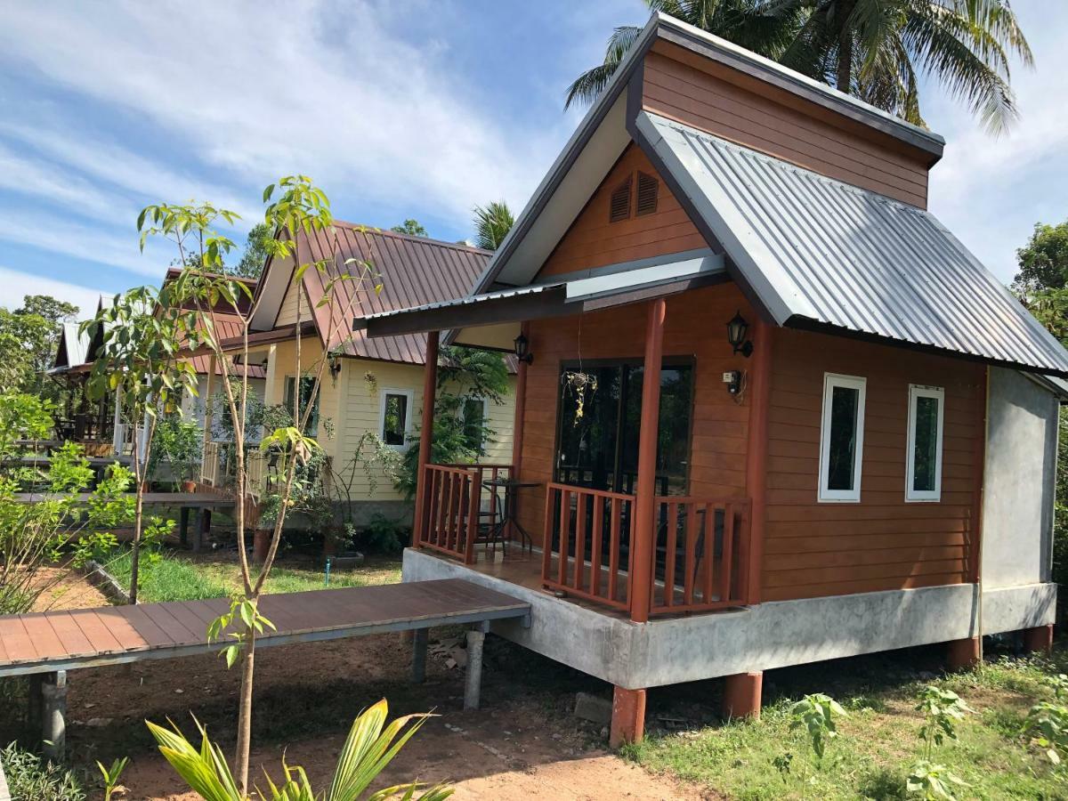 Baan Thung Home Stay Prasat Luaran gambar