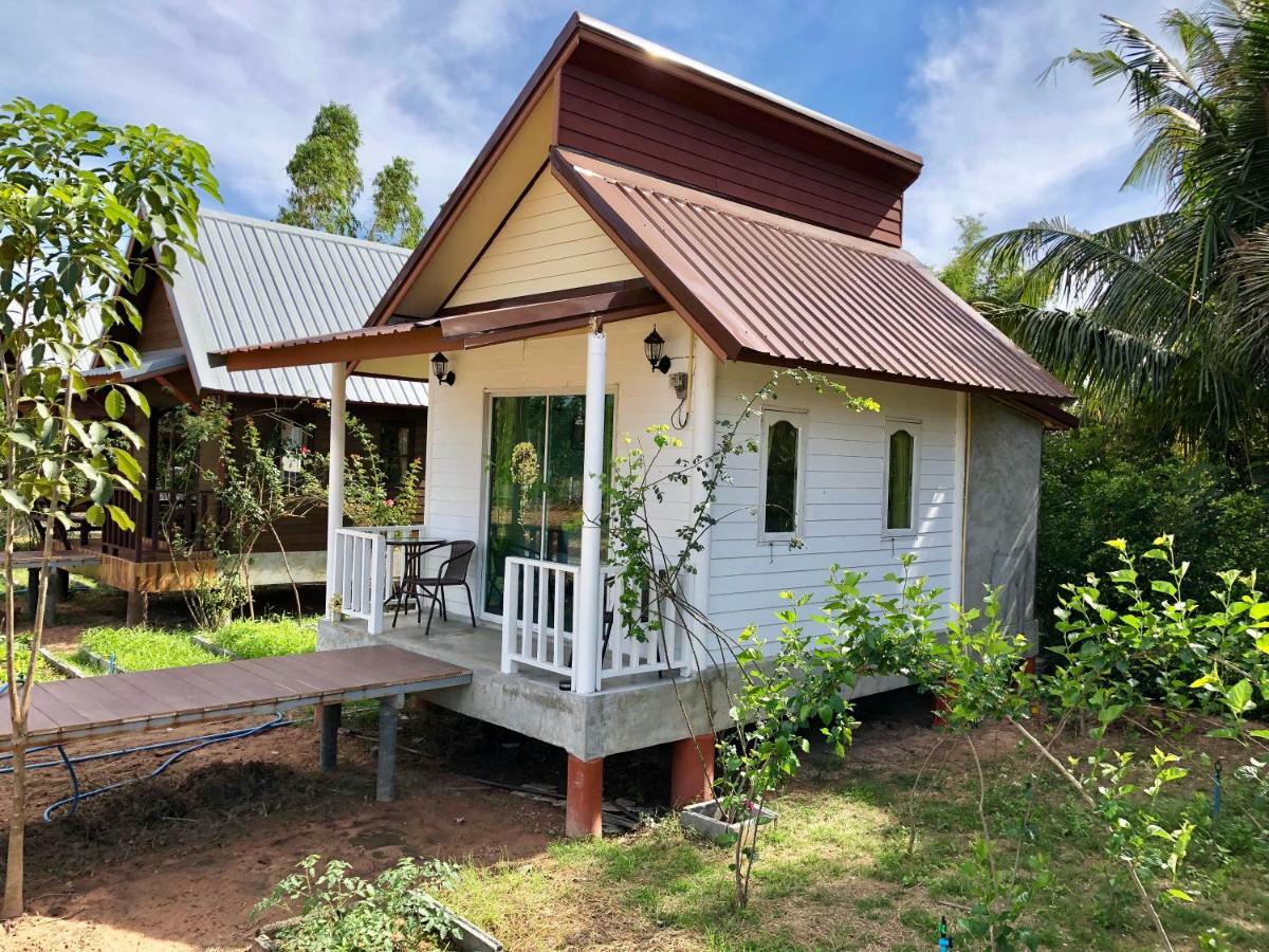 Baan Thung Home Stay Prasat Luaran gambar