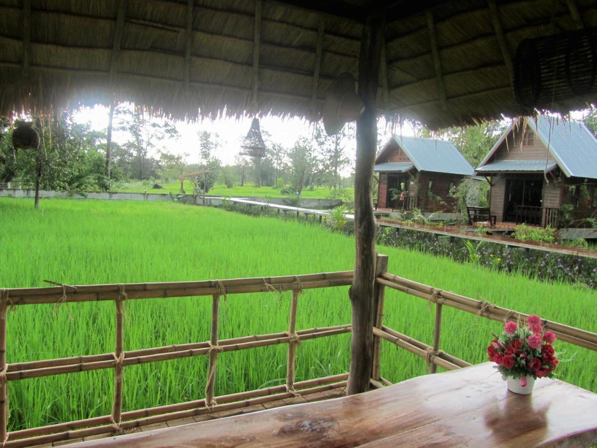 Baan Thung Home Stay Prasat Luaran gambar